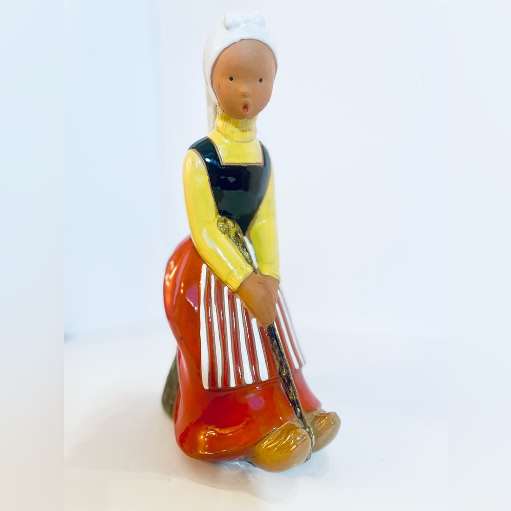 Rare Vintage  Engel Von Jullar Spain Pottery Terra Cotta Girl on Tree Figure